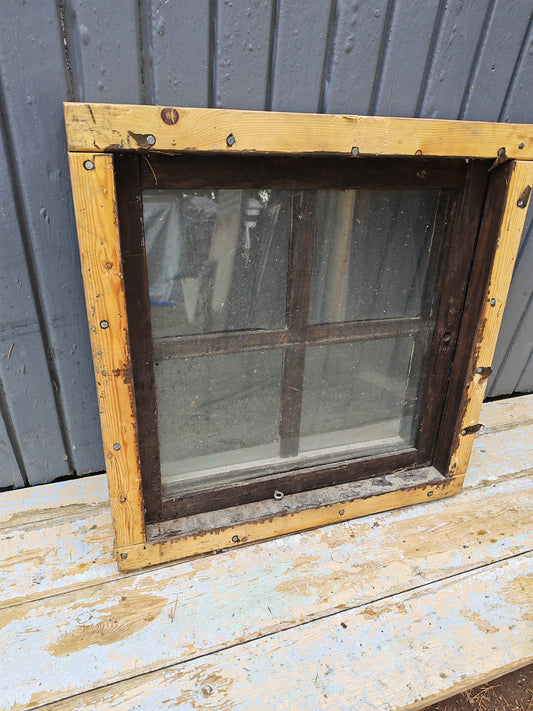ART 04  B60   H60   D10,5    PRIS 2500 KR