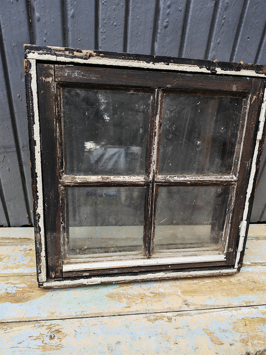 ART 04E   B60   H60   D10,5    PRIS 2500 KR