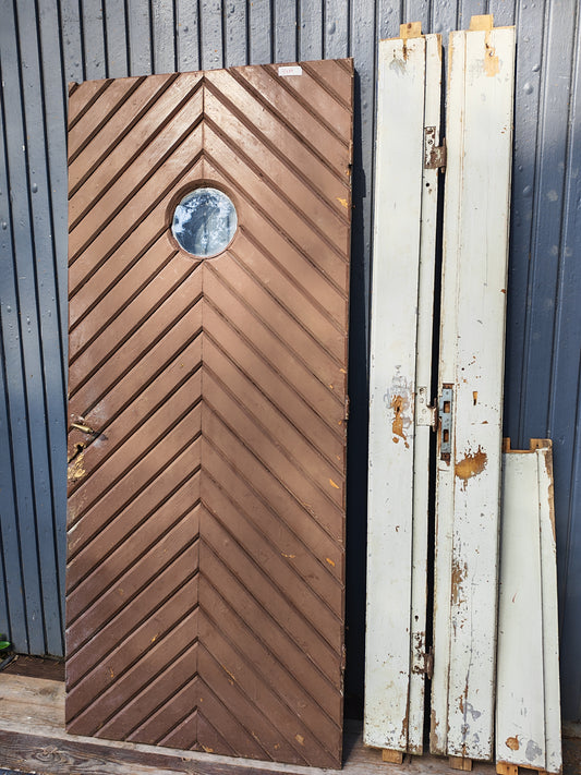 ART 34A B95 H210 HÖGER HÄNGD PRIS 5000KR GAMALT GLAS