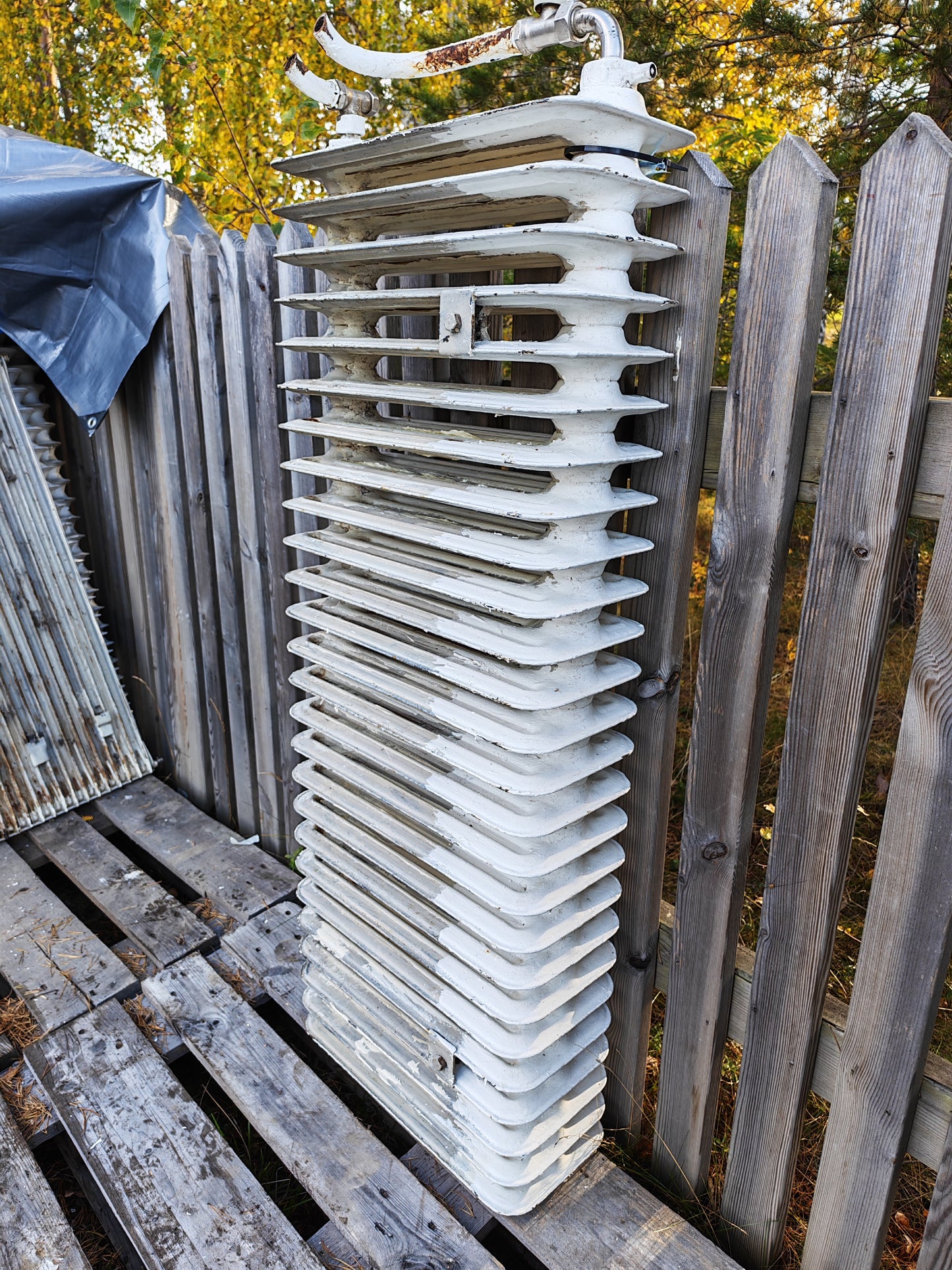 ART 22U   B120  H44  D20  PRIS 4500 KR