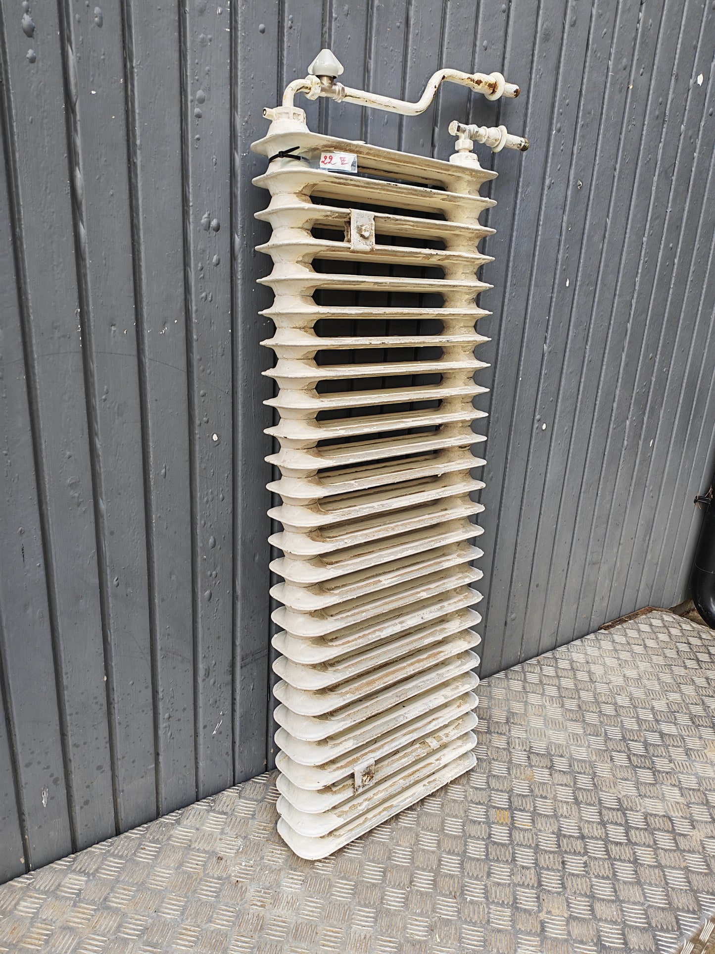 ART 22E  B120  H44  D13  PRIS 4000 KR