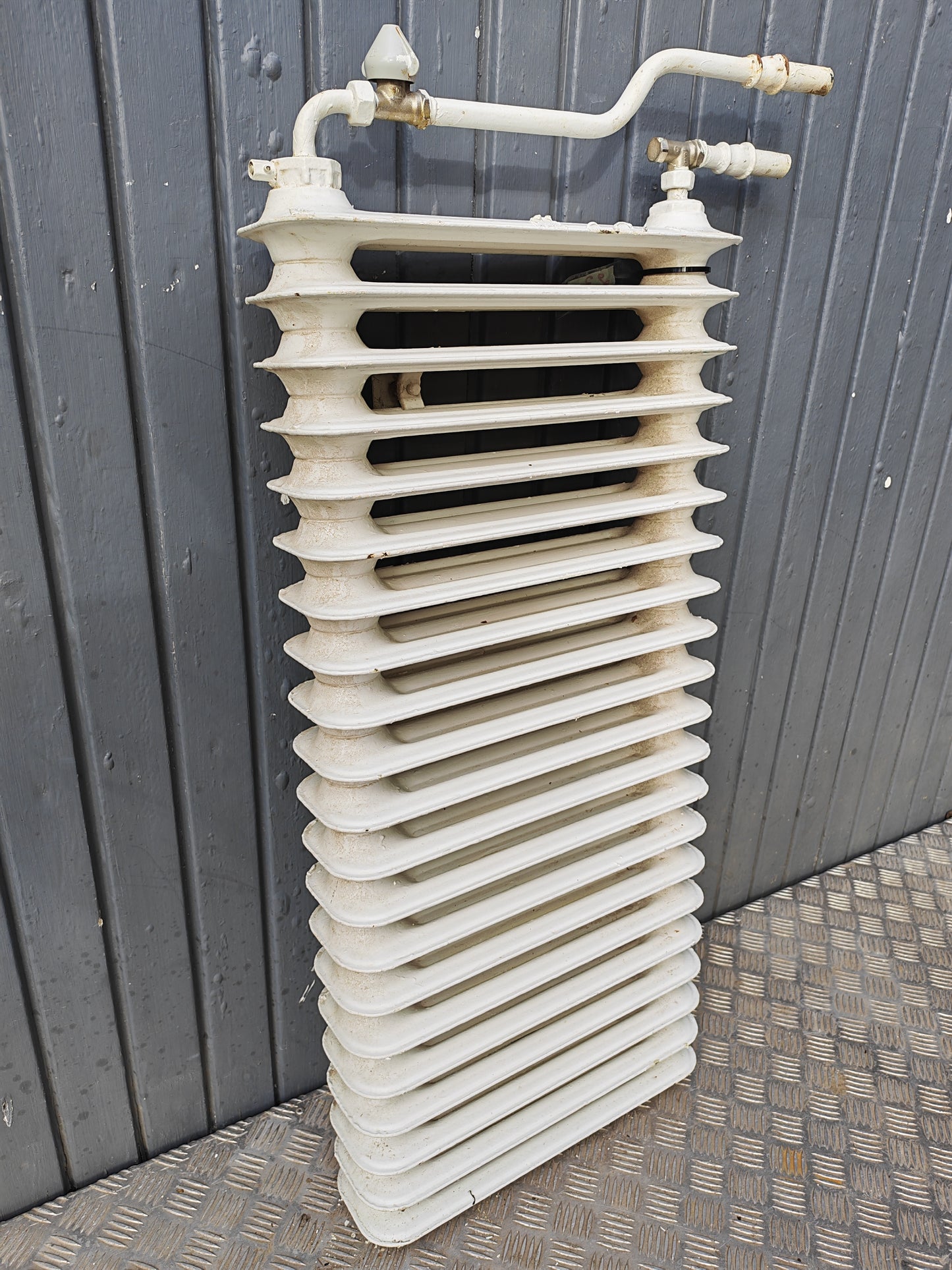 ART 23   B95  H44  D13  PRIS 3500 KR