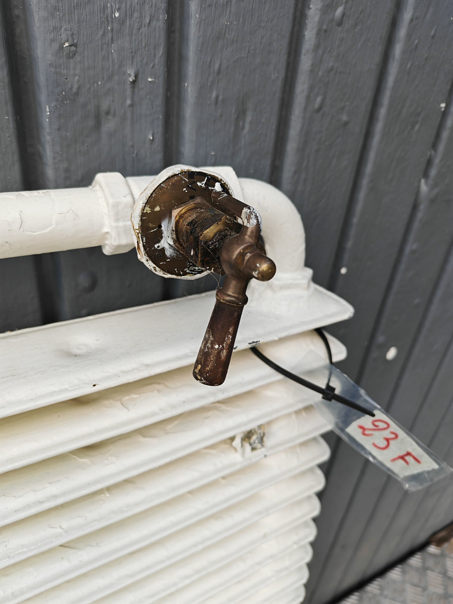 ART 23F  B80 H58 D7 MED SLOTVRED PRIS 3500KR