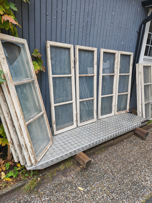 ART 26C 11ST B44,5 H128 D3,5 GAMMALT GLAS 900 KR PER ST (5ST HELA 6ST BYTA GLAS)