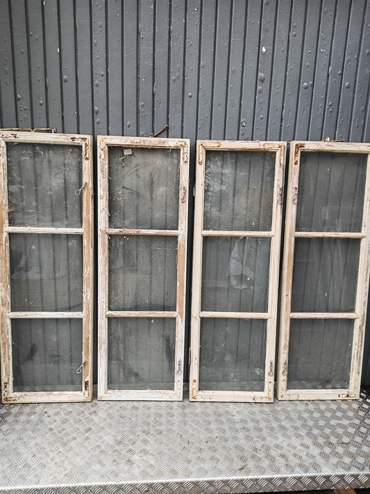 ART 26D 10ST B47 H141 D3,5 GAMMALT GLAS 1000 KR PER ST (6ST HELA 4ST BYTA GLAS)