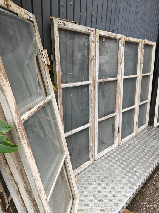 ART 26D 10ST B47 H141 D3,5 GAMMALT GLAS 1000 KR PER ST (6ST HELA 4ST BYTA GLAS)