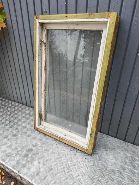 ART 602 B60 H100 D10,5 KOPPLADE PRIS 1500KR behöver fram ruta