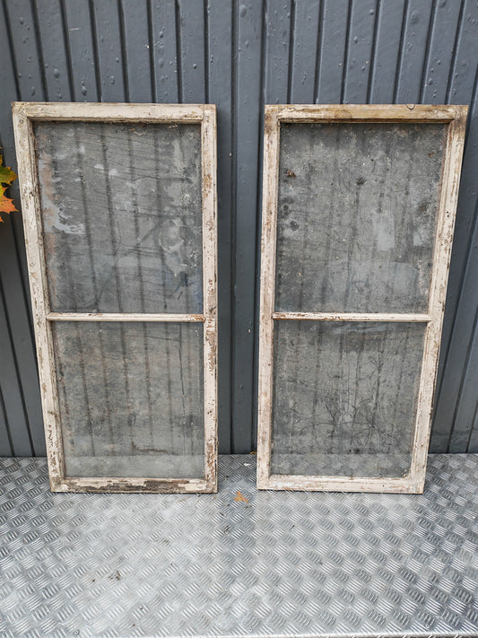 ART 3A  2ST B56 H121 D3 MUNBLÅST GLAS 1000 KR PER ST