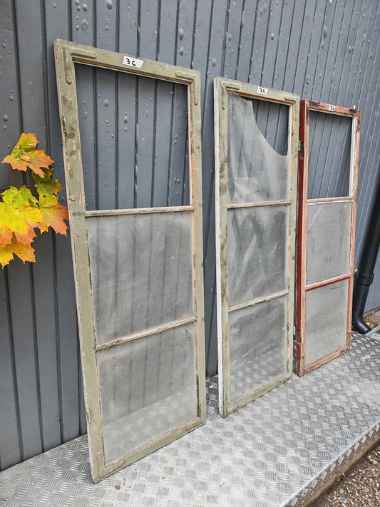 ART 3C 3ST B51,5 H143 D3 GAMALT GLAS 600 KR PER ST ( 3ST RUTTOR BEHÖVER KOMPLETTERAS MED GLAS )