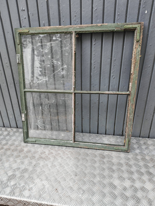 ART 3AC 1ST B90 H93 D3 800 KR ( 2ST RUTOR BEHÖVER KOMPLETTERAS MED GLAS)