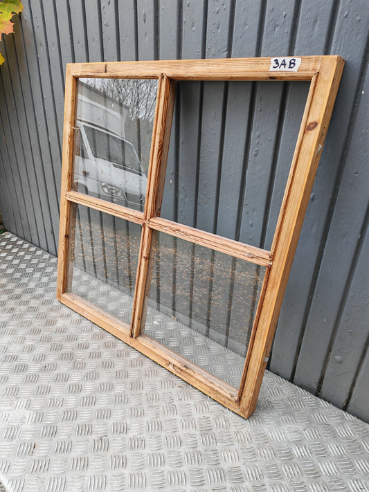 ART 3AB 1ST B84 H83 D4,5 800 KR  ( EN RUTA BEHÖVER KOMPLETTERAS MED GLAS)