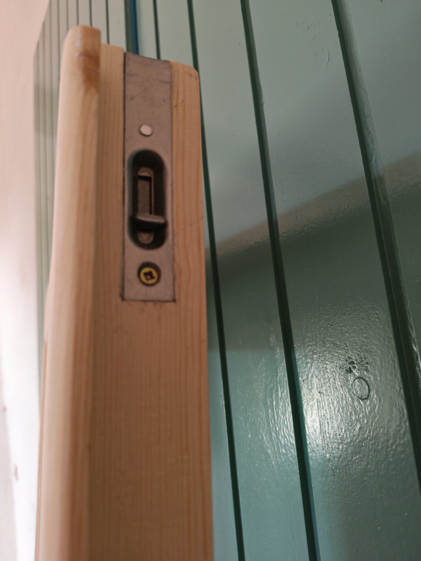 ART 90A B148,5 H210 D9,5