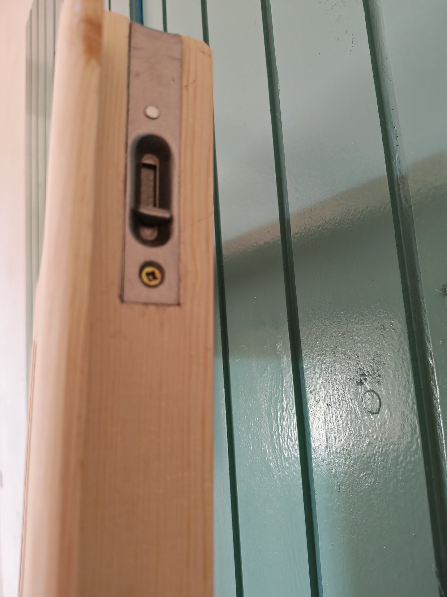 ART 90A B148,5 H210 D9,5