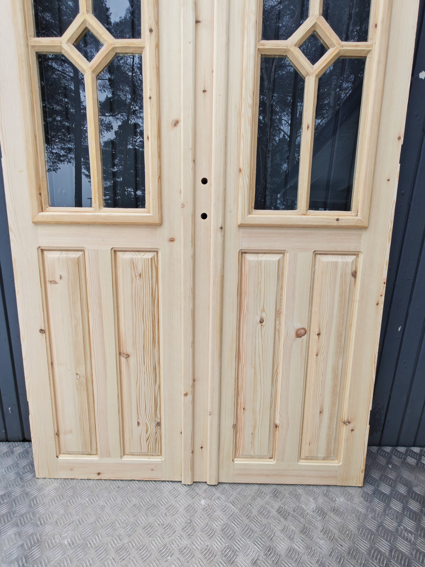 ART 6D  B130 CM  H210 CM BRÖSTNING 95 CM ÖPPNAS HÖGER 18000 KR