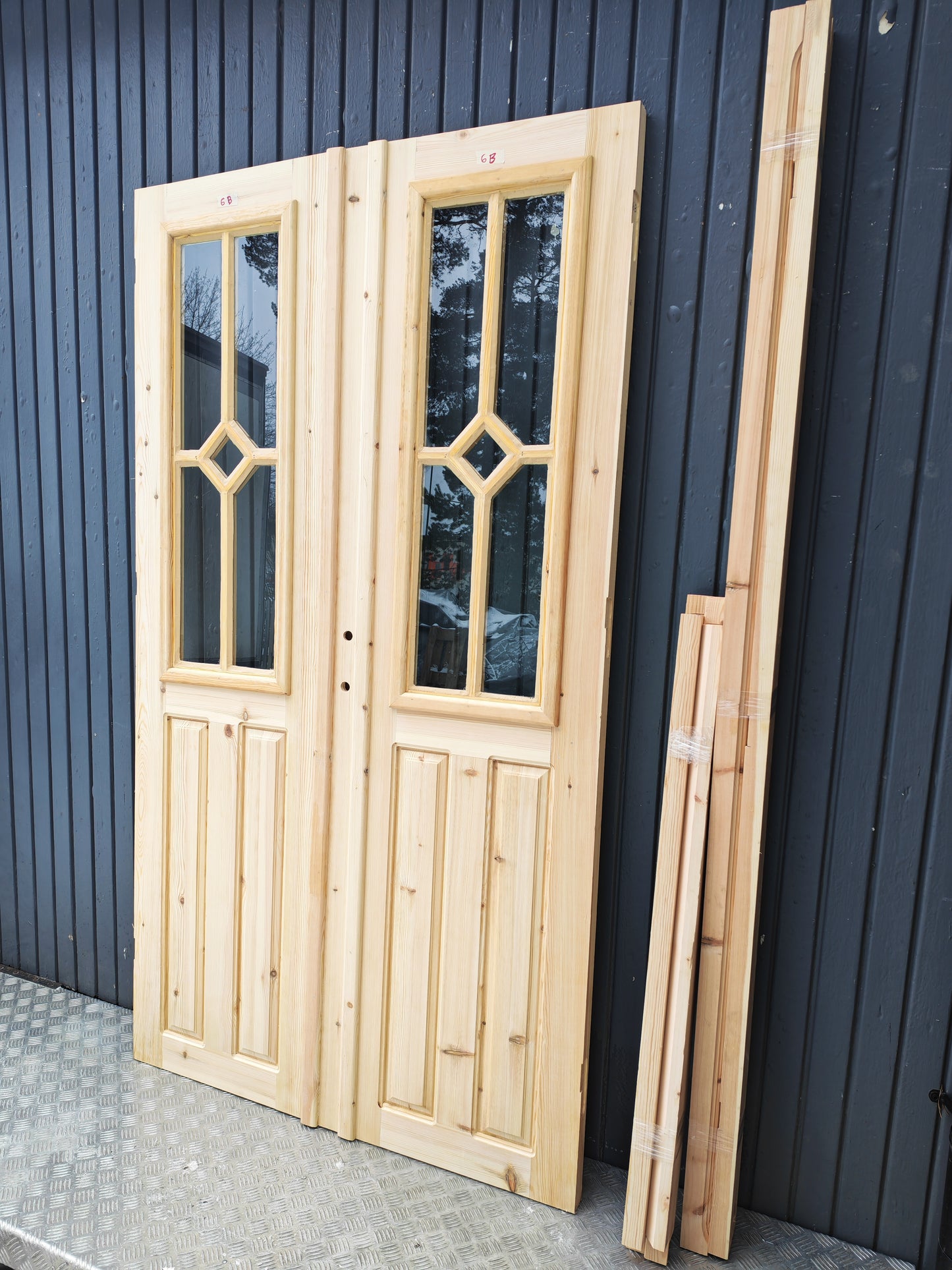 ART 6B  B120 CM  H210 CM BRÖSTNING 95 CM ÖPPNAS HÖGER 18000 KR