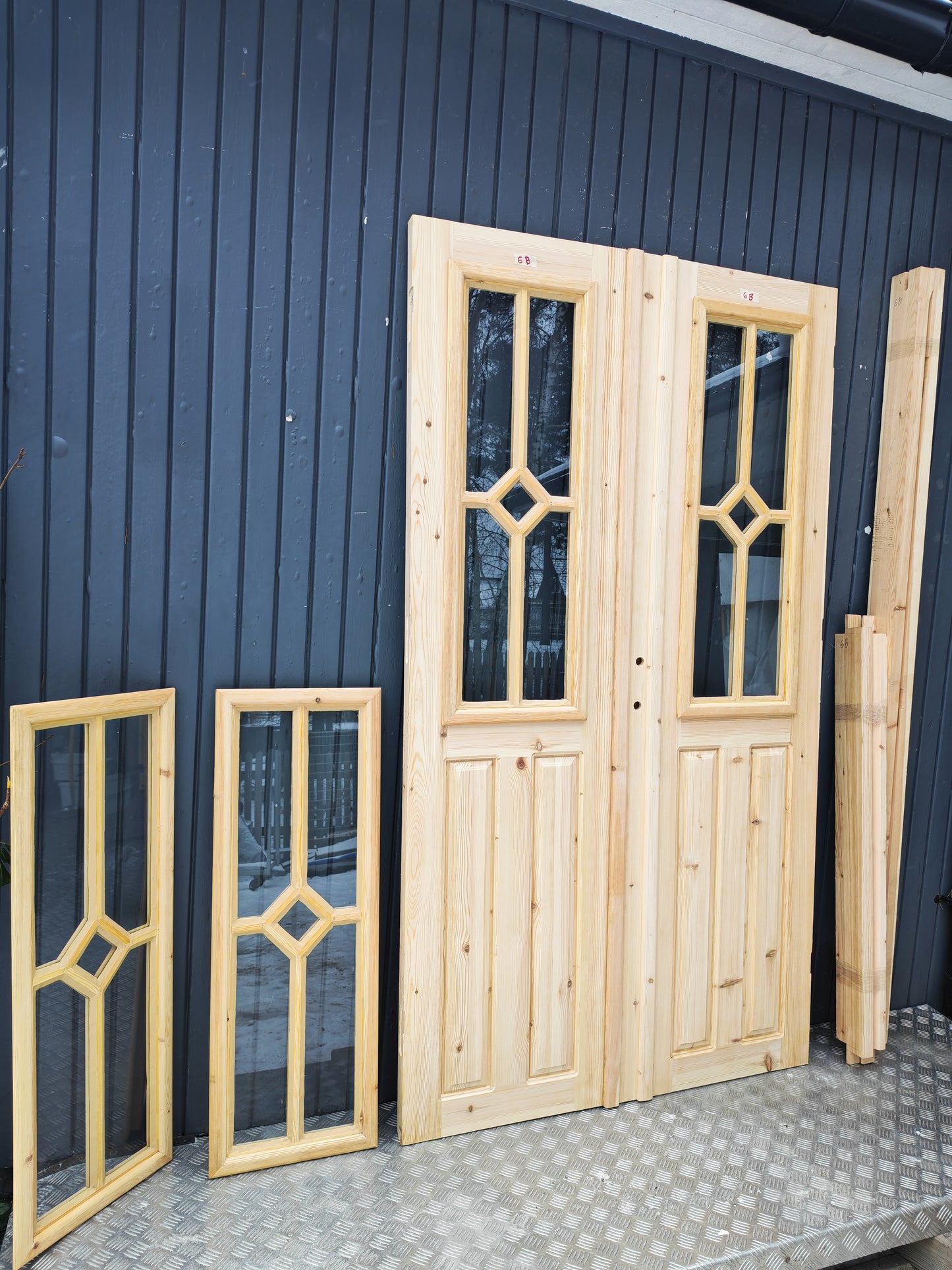 ART 6B  B120 CM  H210 CM BRÖSTNING 95 CM ÖPPNAS HÖGER 18000 KR