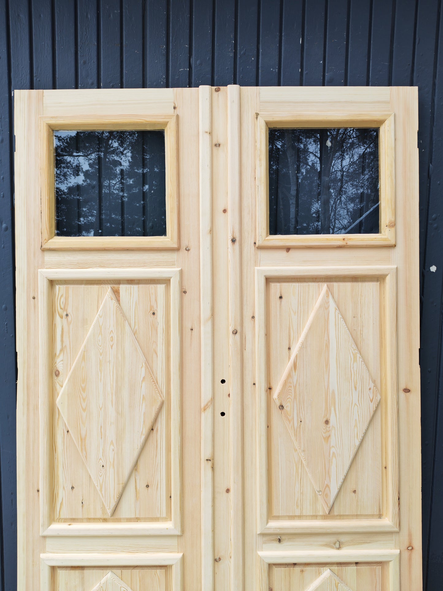 ART 08C  B140 H210 ÖPPNAS UTÅT LÅSKISTA PÅ HÖGER DÖRRBLADPRIS : 19000 KR