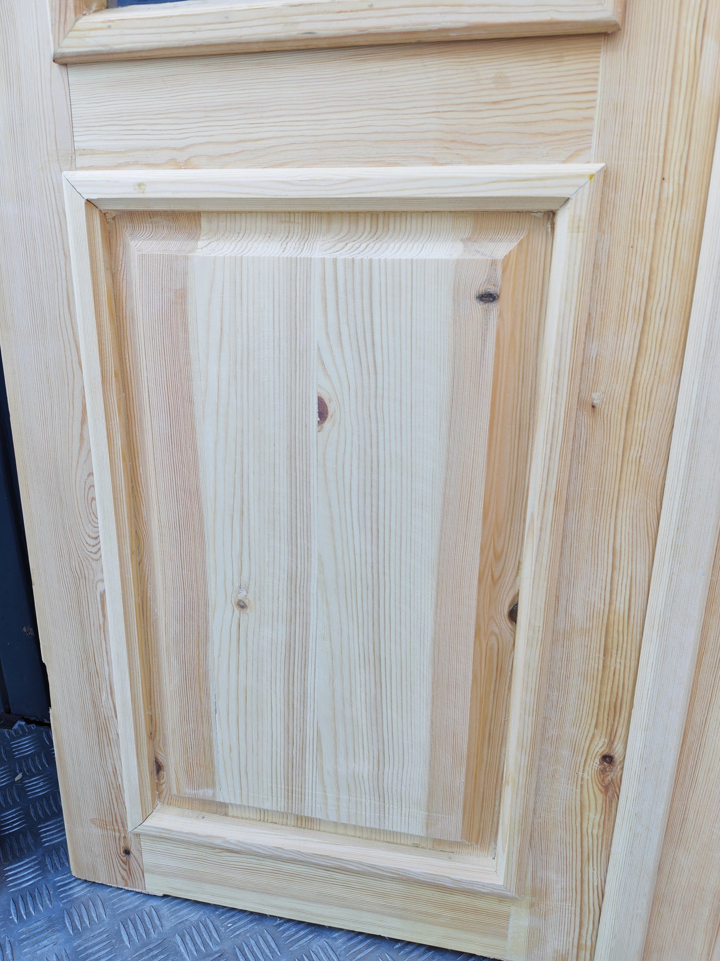 ART 800A B130 H210 BRÖSTNING 80 ÖPPNAS TILL HÖGER 24000kr