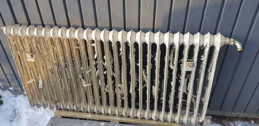 ARTIKELNUMMER 444 Fin gammal Element/Radiator B 110-120 H 60 D 8 Pris 1750KR