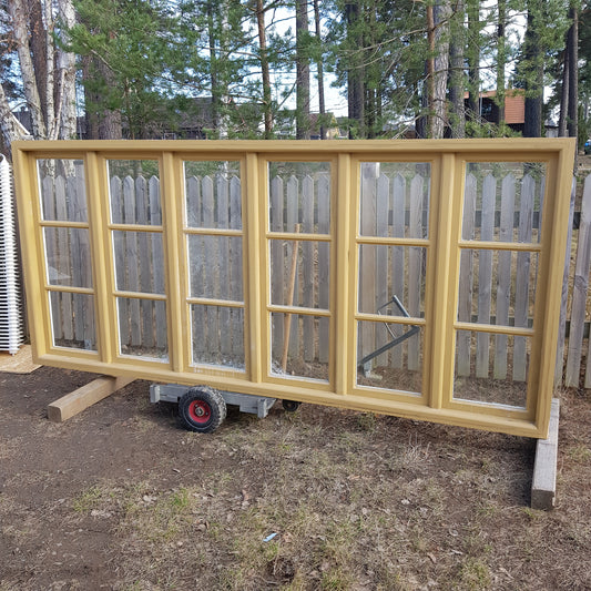 Art 839 mått med karm b302 * h136 d9.5 mått fönsterbåge ( b46h127 ) 15000kr nytillverkad varit på en filminspelning