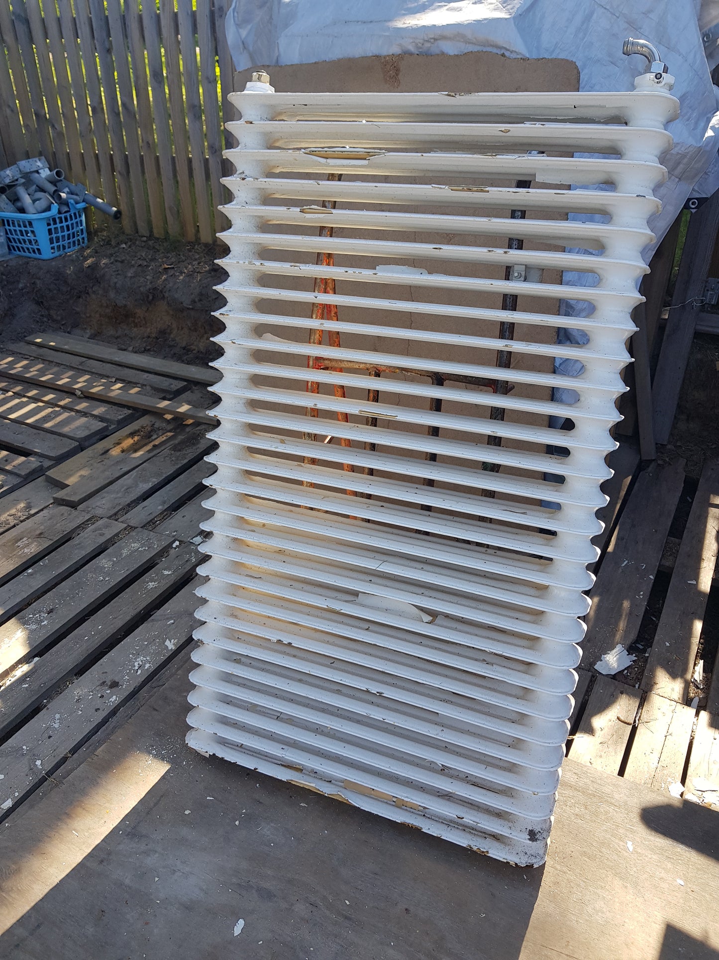 ARTIKELNUMMER 521  Fin gammal Element/Radiator  B 130 H 75 D13 Pris 2500 KR