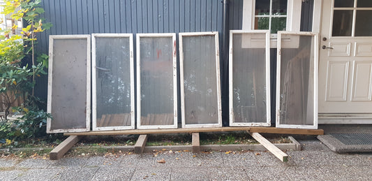 ARTIKELNUMMER 63 6st b55.5. h133.5. d 3.5. pris 600kr st