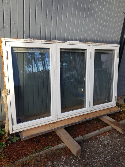 ART 555 B 195 H 117 PRIS 6500 KR 3glas mockfjärd