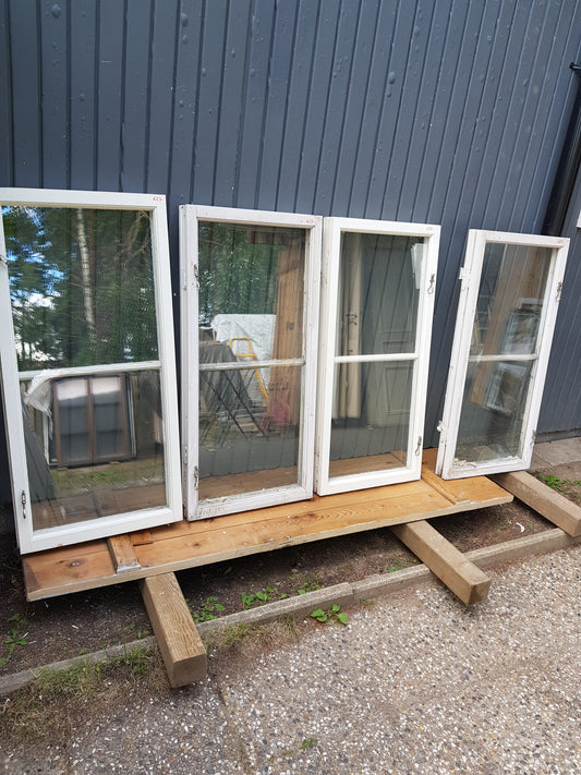 ART 627. 4st b50. H107 kopplade 700 kr st