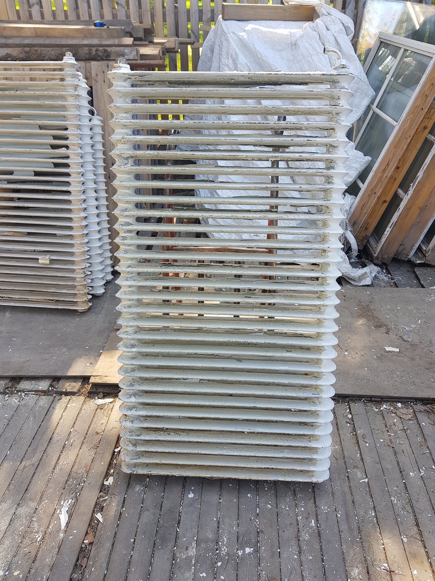 ARTIKELNUMMER 522  Fin gammal Element/Radiator  B 140 H 75 D13 Pris 2500 KR