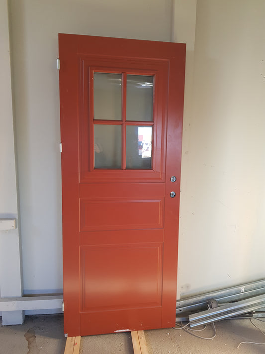 art 44 Ekstrand Dörr isolerad riktig tung dörr 9000kr (BORLÄNGE)