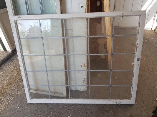 ART 690 B122 H99 PRIS 2000KR GAMMALT GLAS