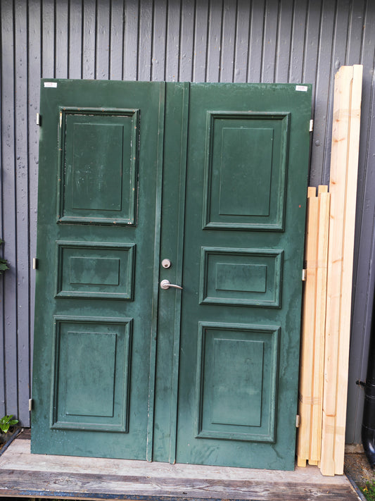 ART 112B  B151 H212 MEN NY KARM PRIS 15000KR MODDEL BRUKSDÖRREN ISOLERAD