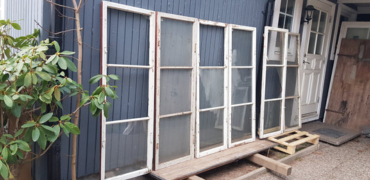 Art 01T 3st B53 H151 D3 munblåsta 3st någon ruta sönder 1000 kr per st