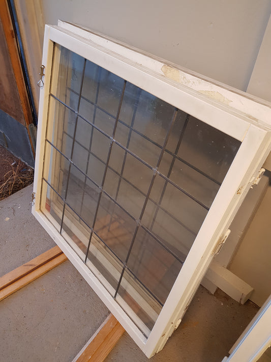 Art 834A b94 h92.2 2st 3500 kr st utan karm (Borlänge)