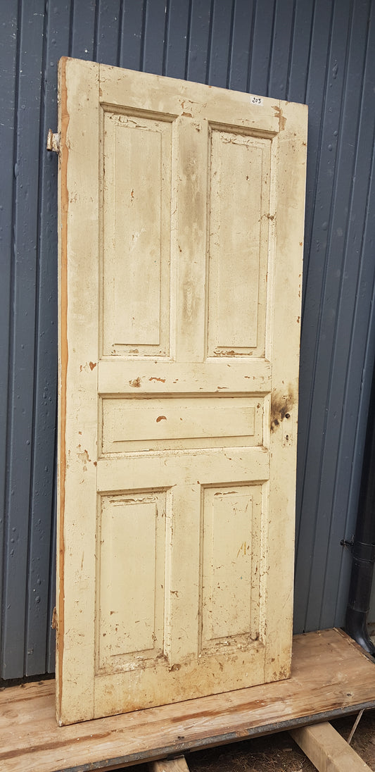 Art 20J b84 × h202 D5 pr 4000kr går att ta bort skivan ser likadan utsidan och insidan