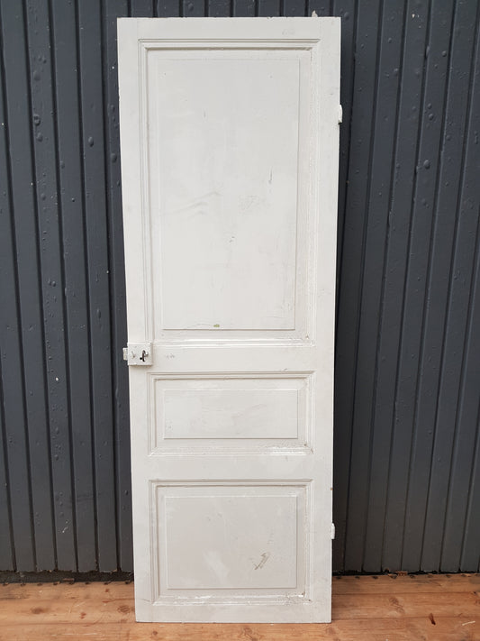 ART 782 B64.5 H188 D3.2 PRIS 2500 KR HÖGER