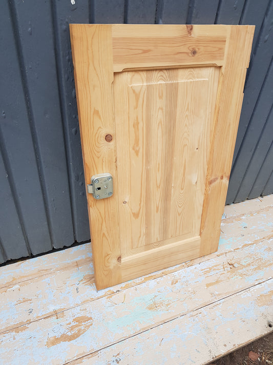 ART 716D B 45.5 H 72.5 D 2.5 PRIS 500 KR