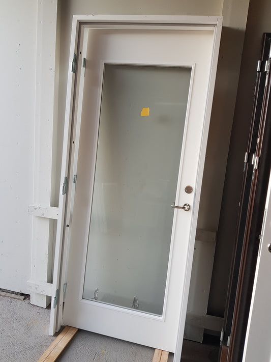 Art 833B  b90 h210 vänster  glas Nordic  5000 kr med karm (BORLÄNGE)
