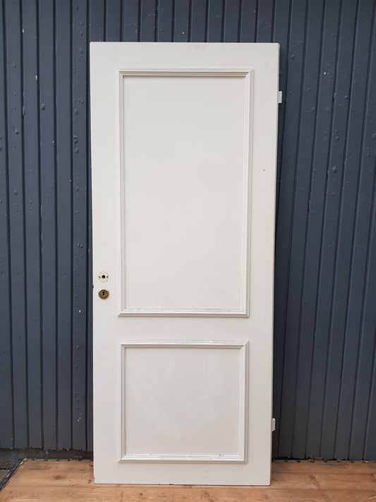 ART 775 B84.5 H202.5 D4  PRIS 2500 KR VÄNSTER
