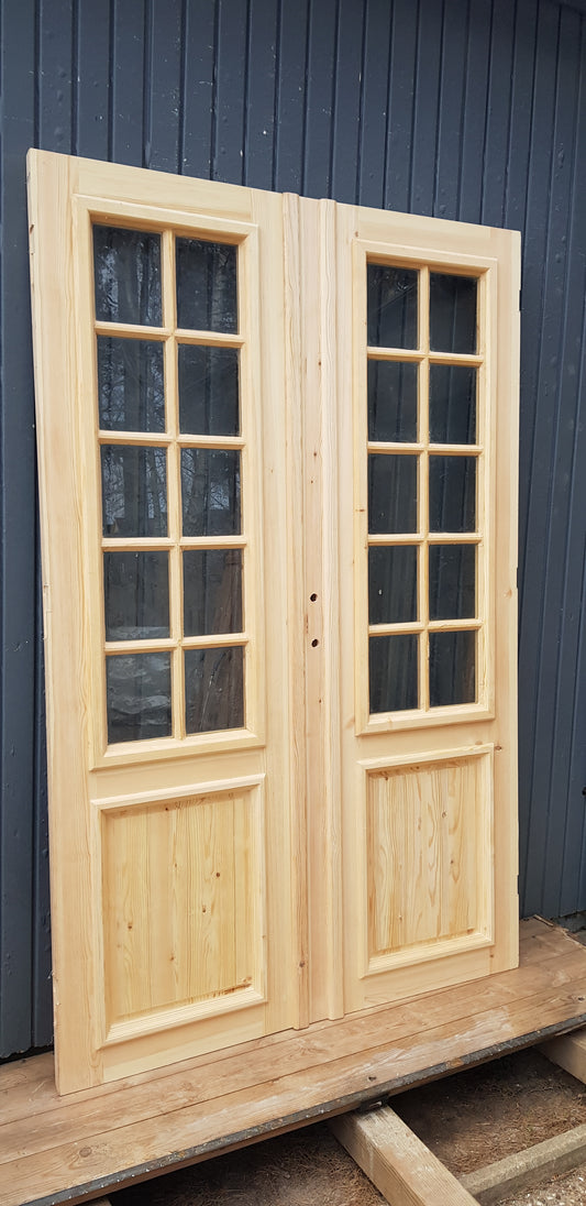 Art 819 b130 h200 br 68 16000 kr tillkommer 1000kr för låskista och gångjärn