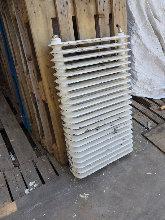 ART507. 1st.b100.h60.d20. b94.h60.d20.pris 2000kr