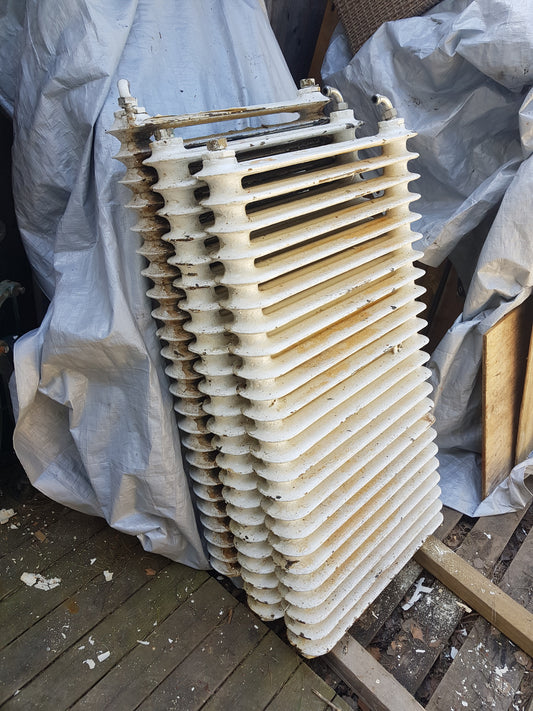 ART 496 3st b110 h60. b104 h58 pris 2000kr ST