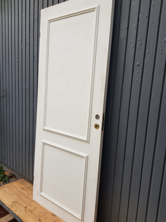 ART 770 B82.5 H204 D4 PRIS 2500 KR HÖGER