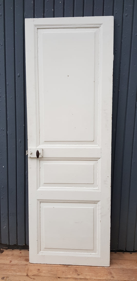 ART 781 B67 H196.5 D3 PRIS 2500 KR VÄNSTER