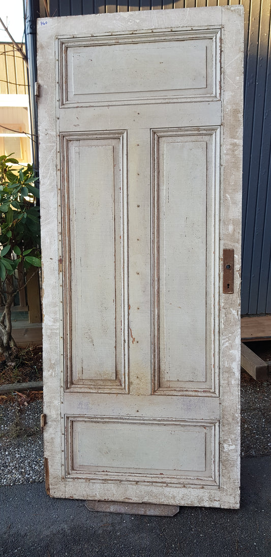 ART 760 B 83.2 H 202 D 3.5 PRIS 2500 KR VÄNSTER