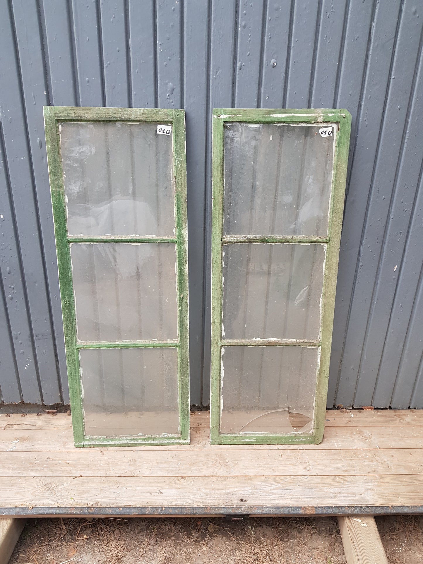 Art 01Q   2st  B40 H111.5 D2.5 munblåsta 1000 kr per st