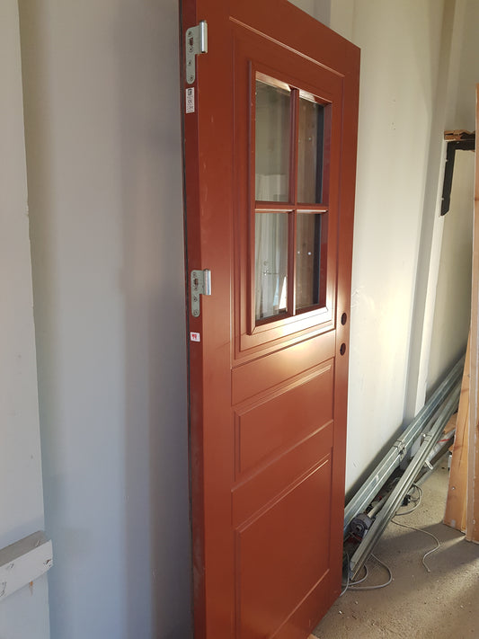 art 44 Ekstrand Dörr isolerad riktig tung dörr 9000kr (BORLÄNGE)