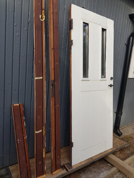 Art 835 teakdörr  b90 h210  pris 2500 kr vänster