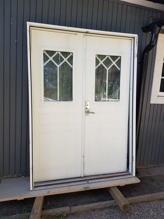 ART 613 B148. H207 d10.5 pris 9000 en glas bytas