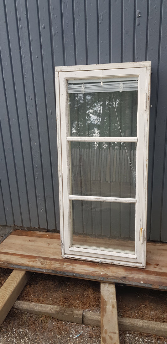 Art 257E b58.5 h128.5 påläggande spröjs pris 2500